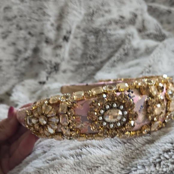 Queen Of Hearts Pink and Gold Embellished Headband - Picture 9 of 10